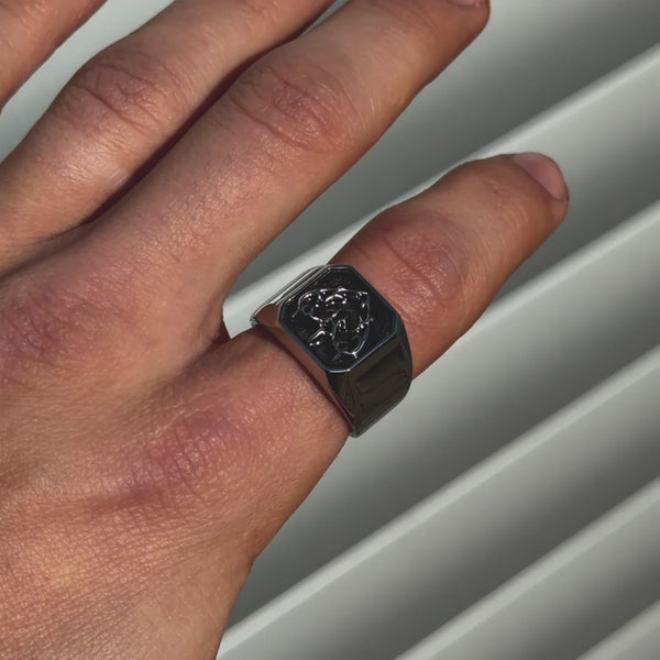 IL Signet Ring Black