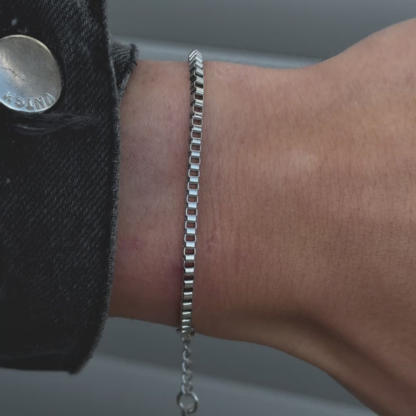 Box bracelet