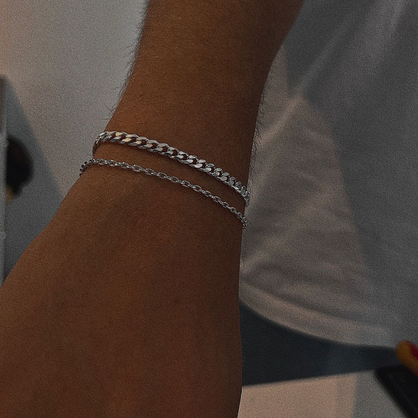 Minimalist bracelet